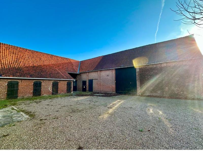 Corps de ferme - 244 m² - 7 pièces