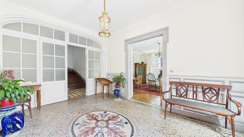 Maison de loisirs - 650 m² - 9 pièces