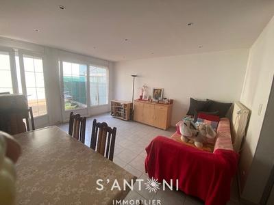 Maison - 95 m² - 5 pièces