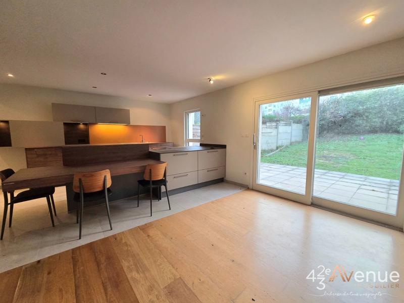 Maison - 142 m² - 5 pièces