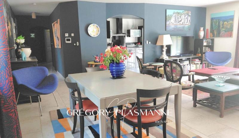 Villa - 188 m² - 8 pièces