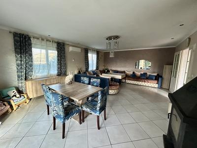 Maison - 143 m² - 6 pièces