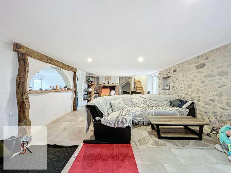 Corps de ferme - 141 m² - 5 pièces