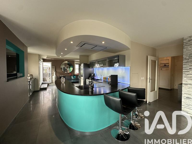 Appartement - 122 m² - 4 pièces