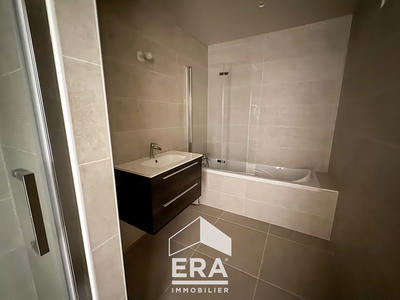 Appartement - 94 m² - 4 pièces