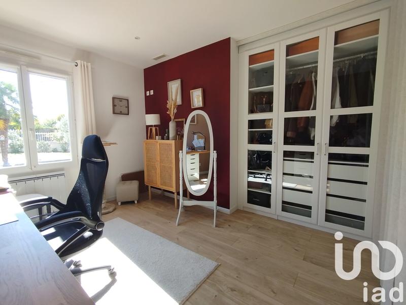 Maison - 213 m² - 9 pièces