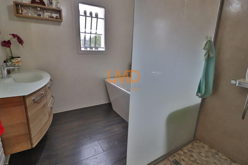 Maison - 147 m² - 8 pièces