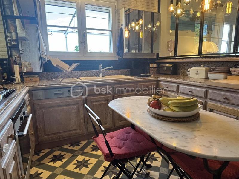 Maison traditionnelle - 152 m² - 6 pièces