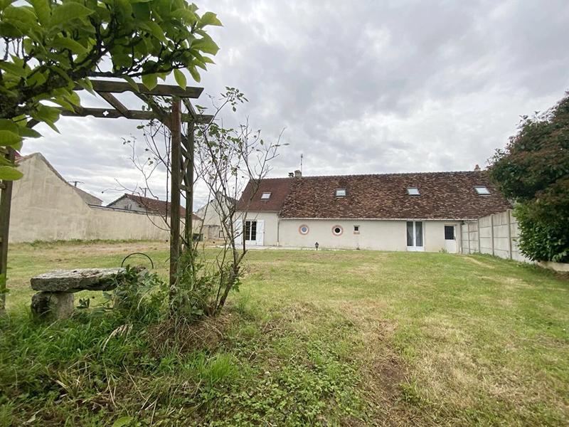 Maison - 181 m² - 5 pièces