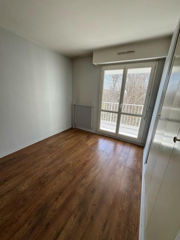 Appartement ancien - 73 m² - 4 pièces