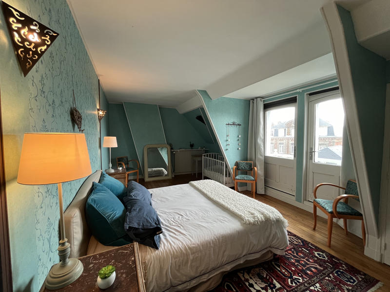 Maison - 202 m² - 10 pièces