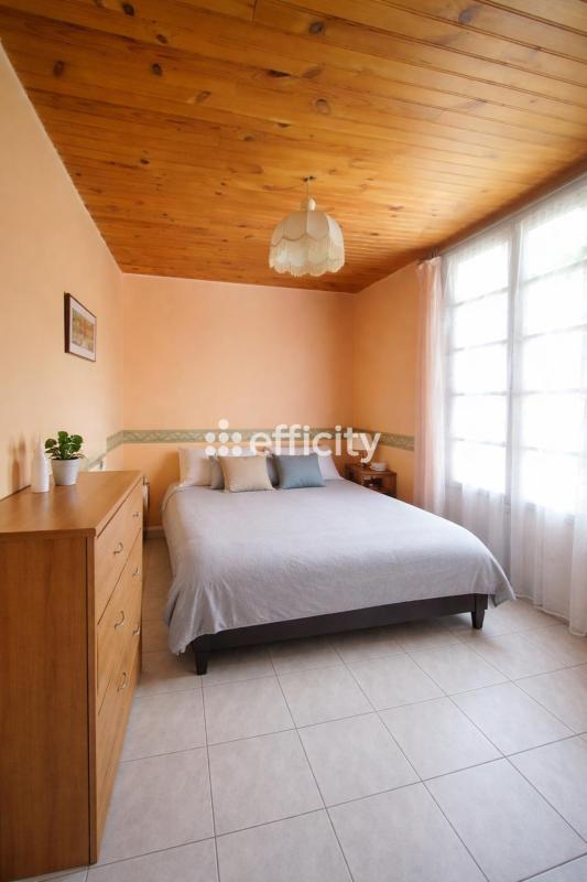 Pavillon - 150 m² - 7 pièces