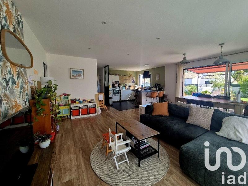 Maison - 104 m² - 4 pièces