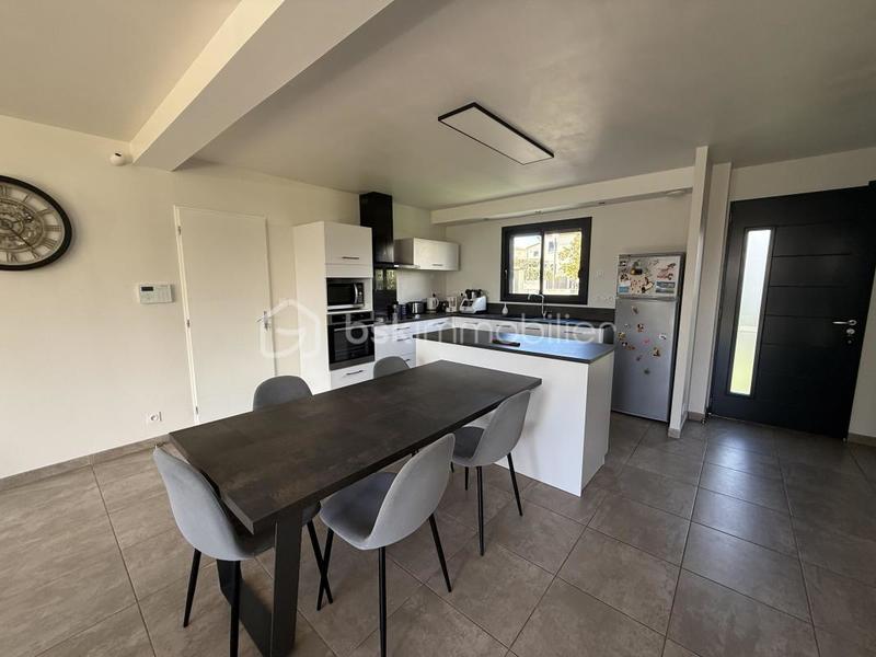 Maison - 90 m² - 4 pièces