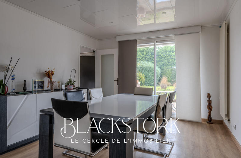 Maison - 93 m² - 4 pièces