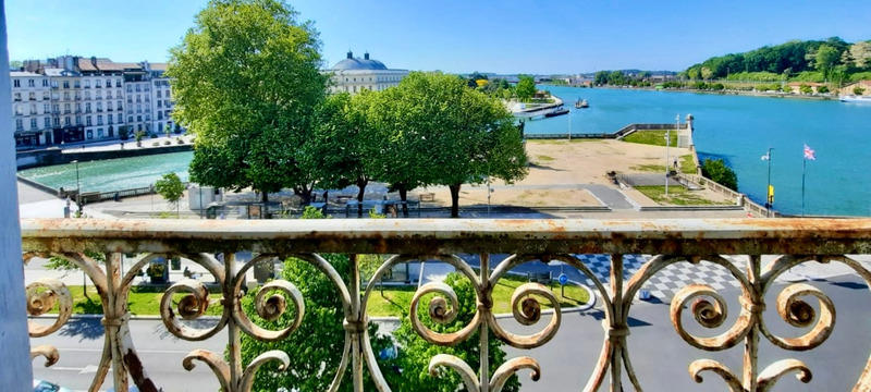 Appartement - 178 m² - 6 pièces