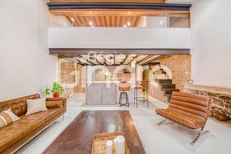 Appartement - 94 m² - 4 pièces