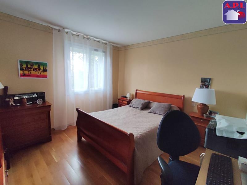 Maison - 195 m² - 7 pièces