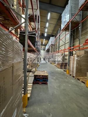 Entrepôt - 3 000 m²