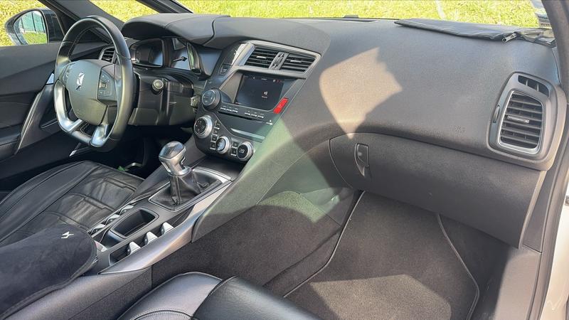 Ds Ds 5 2.0 Blue HDi 150 So Chic