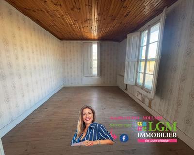 Maison - 300 m² - 11 pièces