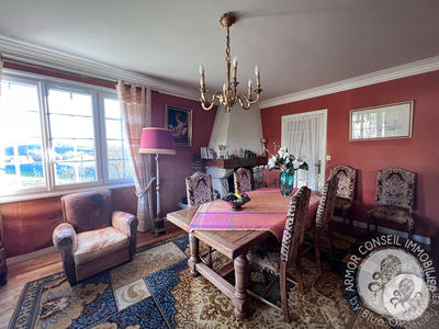 Maison - 183 m² - 6 pièces