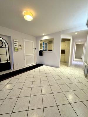 Appartement - 80 m² - 3 pièces