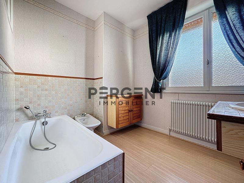 Maison - 100 m² - 6 pièces