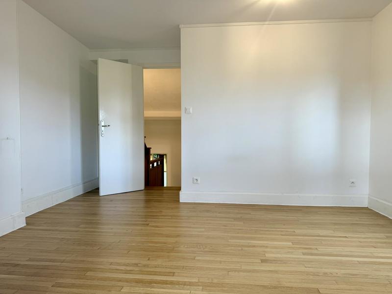 Triplex - 97 m² - 4 pièces