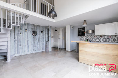 Appartement - 97 m² - 5 pièces