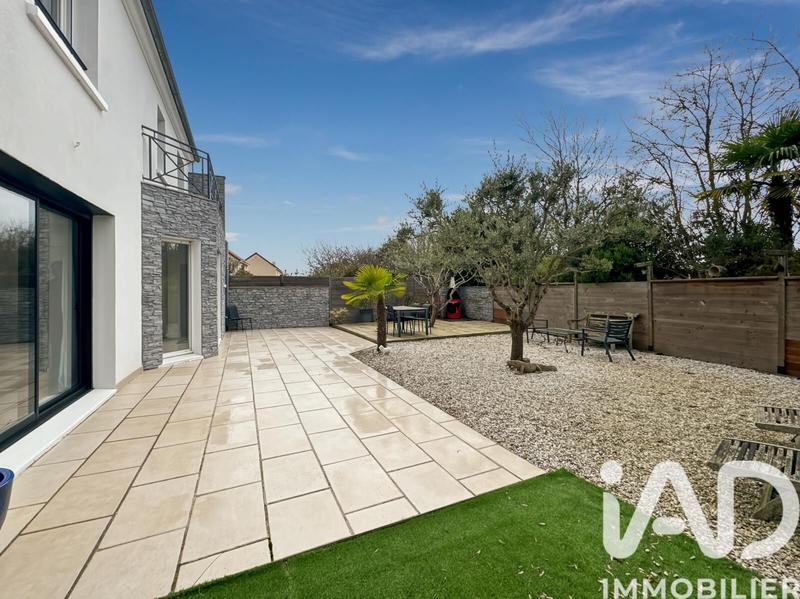 Maison - 127 m² - 5 pièces