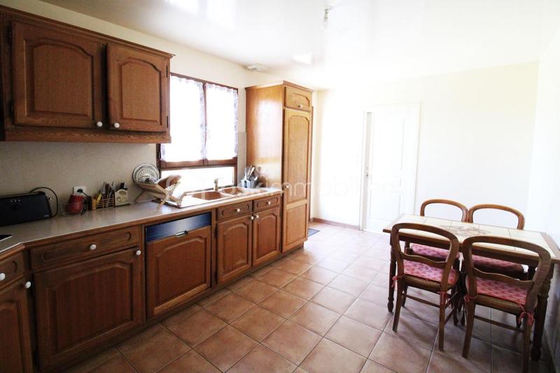 Maison traditionnelle - 139 m² - 7 pièces