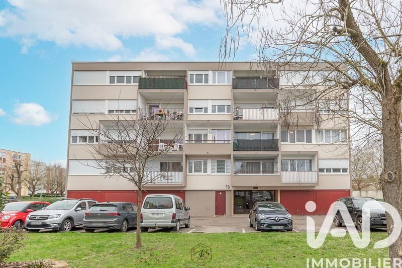 Appartement - 102 m² - 6 pièces