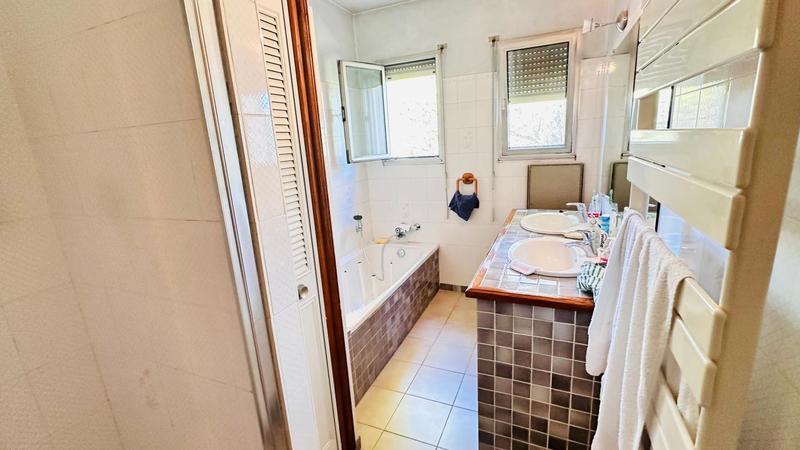 Maison - 170 m² - 5 pièces