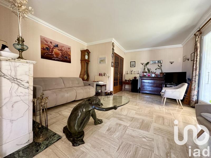 Maison - 200 m² - 8 pièces