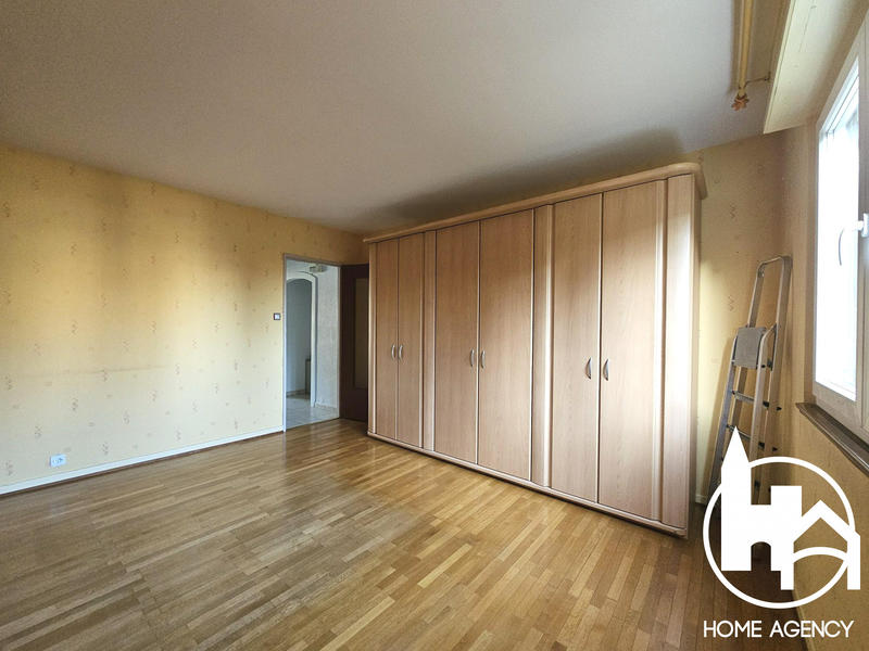 Appartement - 90 m² - 4 pièces
