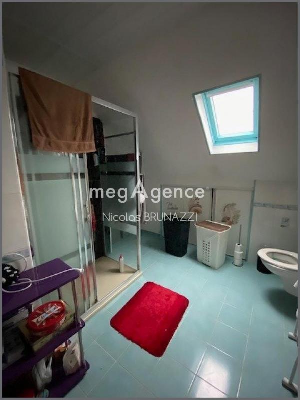 Pavillon - 90 m² - 5 pièces