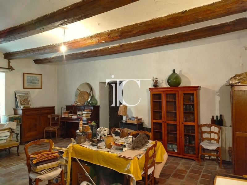 Maison en pierre - 207 m² - 6 pièces