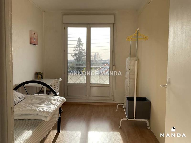 Chambre - 15 m² - 4 pièces