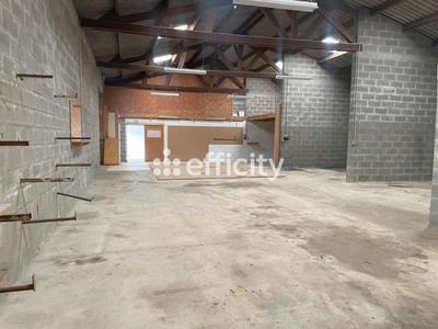 Bureau - 300 m² - 4 pièces