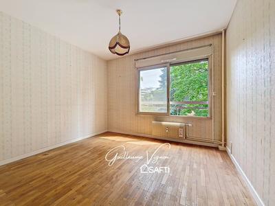 Appartement - 81 m² - 3 pièces