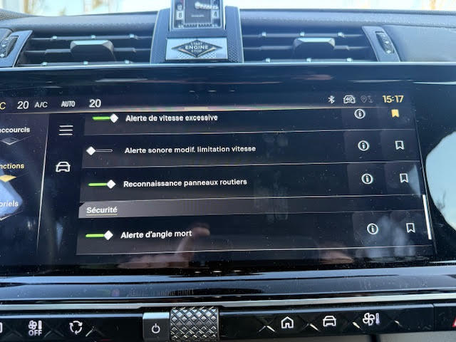 Ds Ds 7 Crossback Ds7 Hybride Rechargeable E-Tense 360 Eat8 4x4 Performance Line