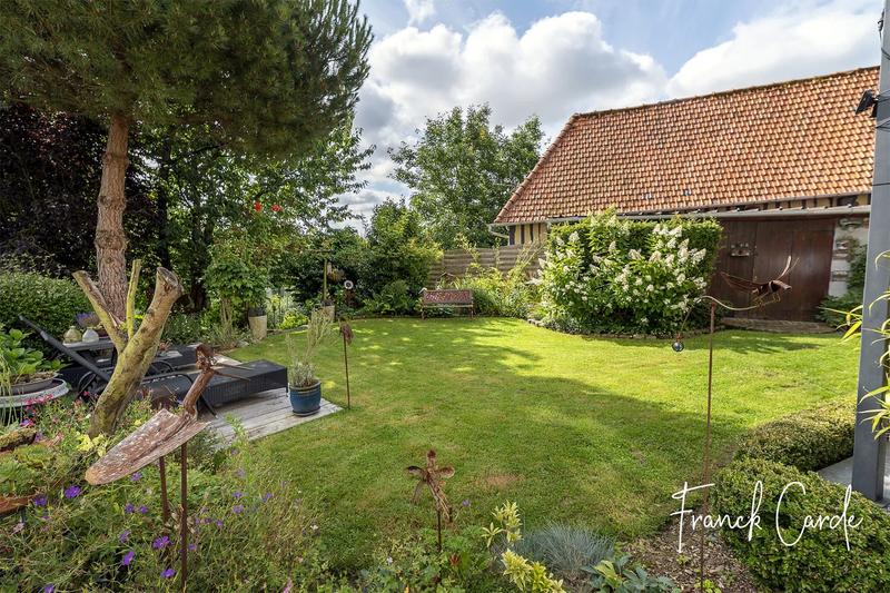 Maison - 198 m² - 8 pièces