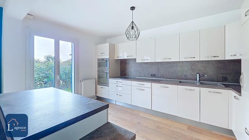 Maison - 145 m² - 7 pièces