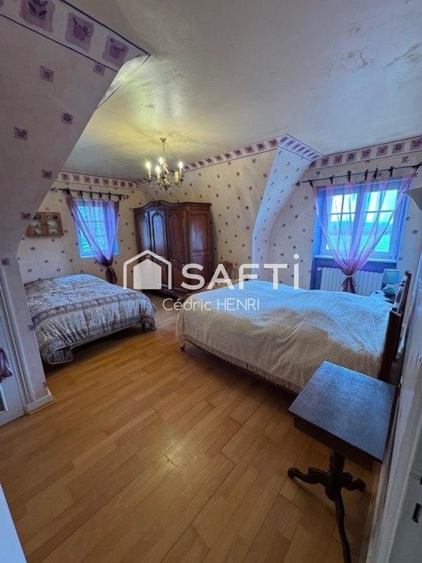 Maison - 205 m² - 6 pièces