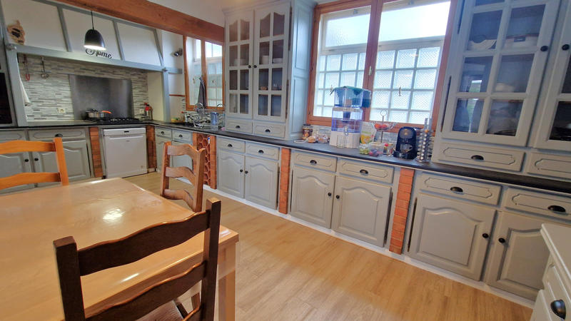 Maison - 150 m² - 6 pièces