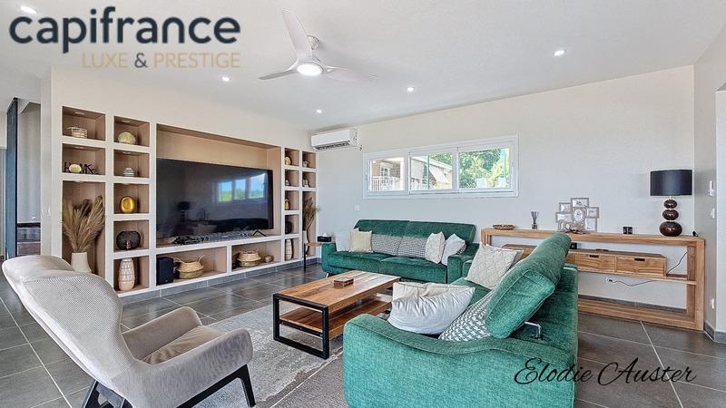 Propriété - 305 m² - 7 pièces