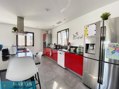 Villa - 200 m² - 6 pièces