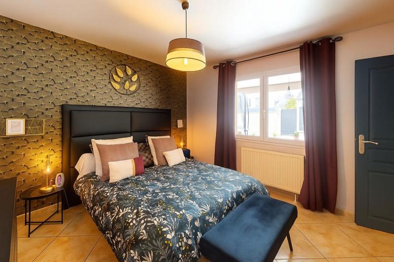 Maison - 160 m² - 7 pièces