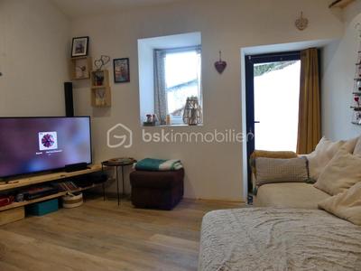 Maison de village - 90 m² - 3 pièces